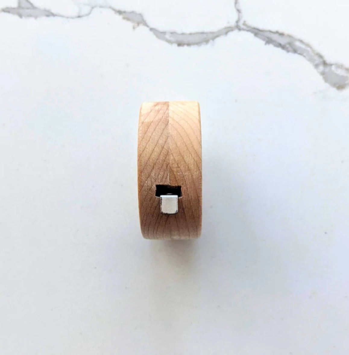 Maple Tape Measure - Ruban à mesurer en érable Thread & Maple