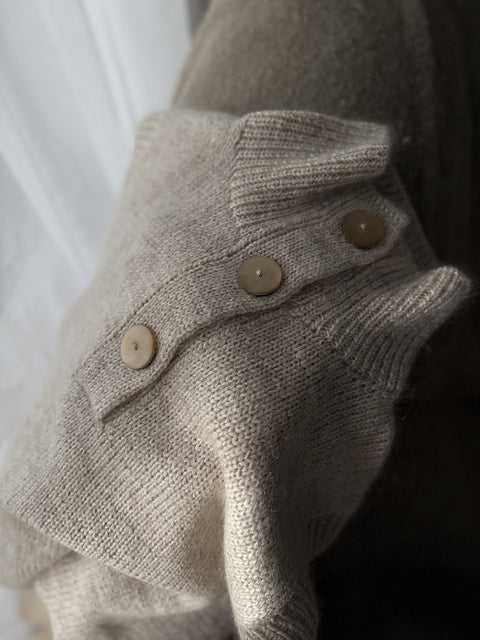 Kit de tricot - Mistfall Vest par Natalja Ledvanova