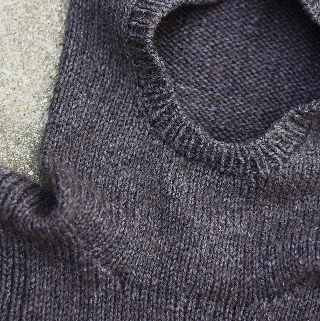 Kit de tricot - Winter Hood par Knitting For Olive