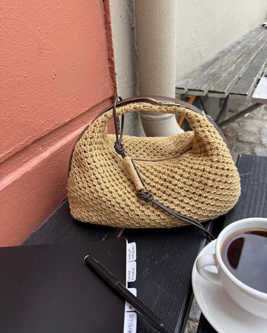 Lining for large frame clutch \ Doublure pour grande pochette avec cadre - Petiteknit