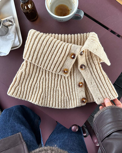 Kit de tricot - November Neck par PetiteKnit