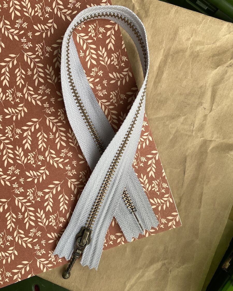 Pigeon Grey - 35 cm