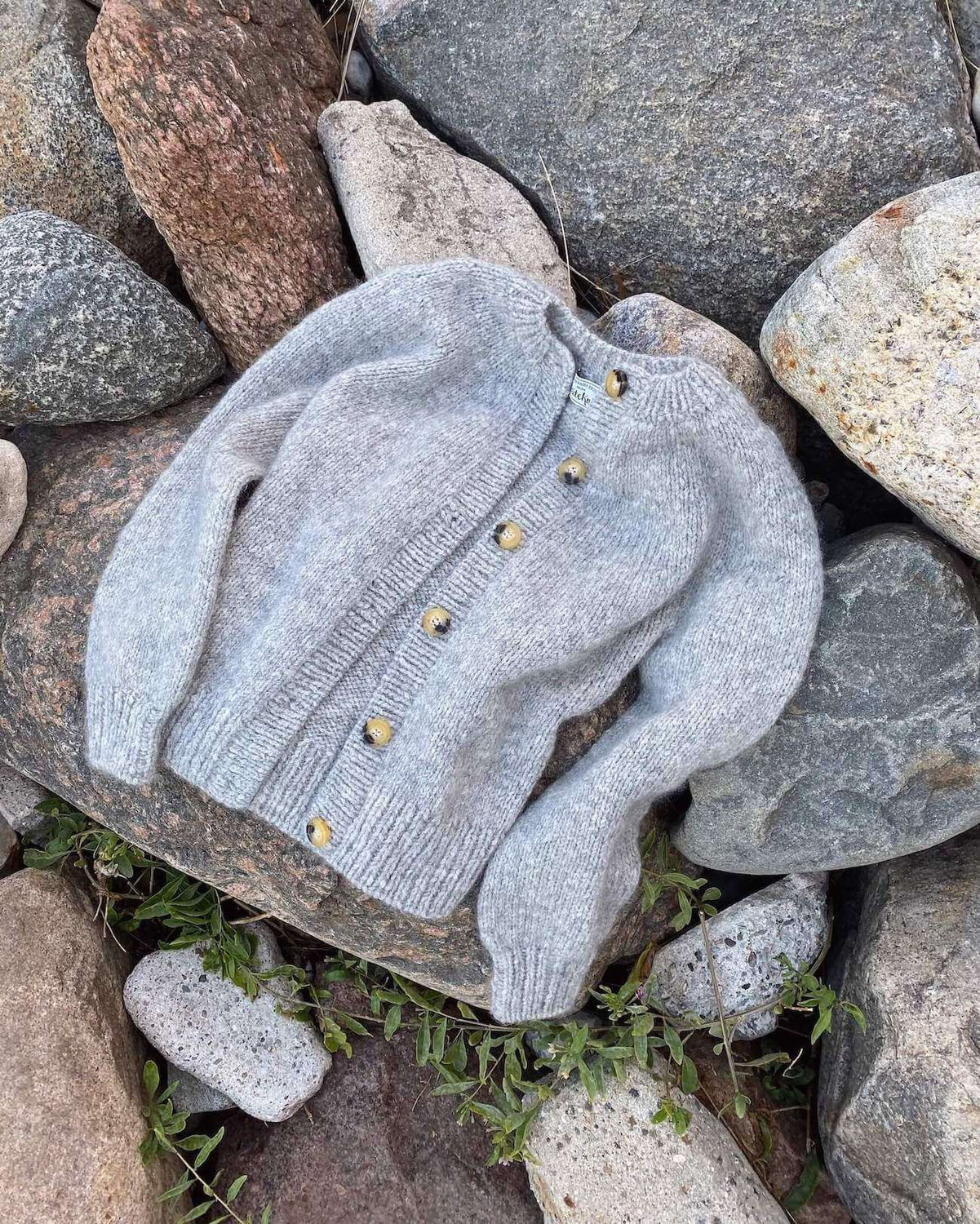 Patron "Novice Cardigan - Chunky Edition" - PetiteKnit