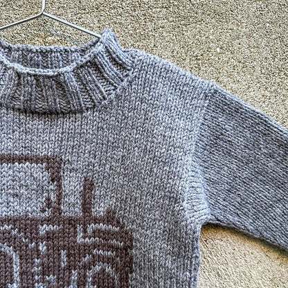Kit de tricot - Tractor Sweater par Knitting For Olive