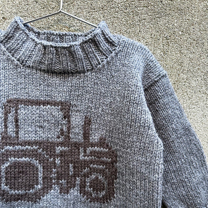 Kit de tricot - Tractor Sweater par Knitting For Olive