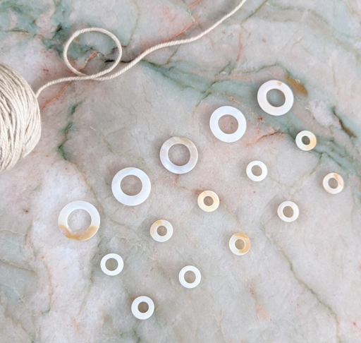 Seashell Stitch Markers - Marqueurs de point de coquillage Thread & Maple