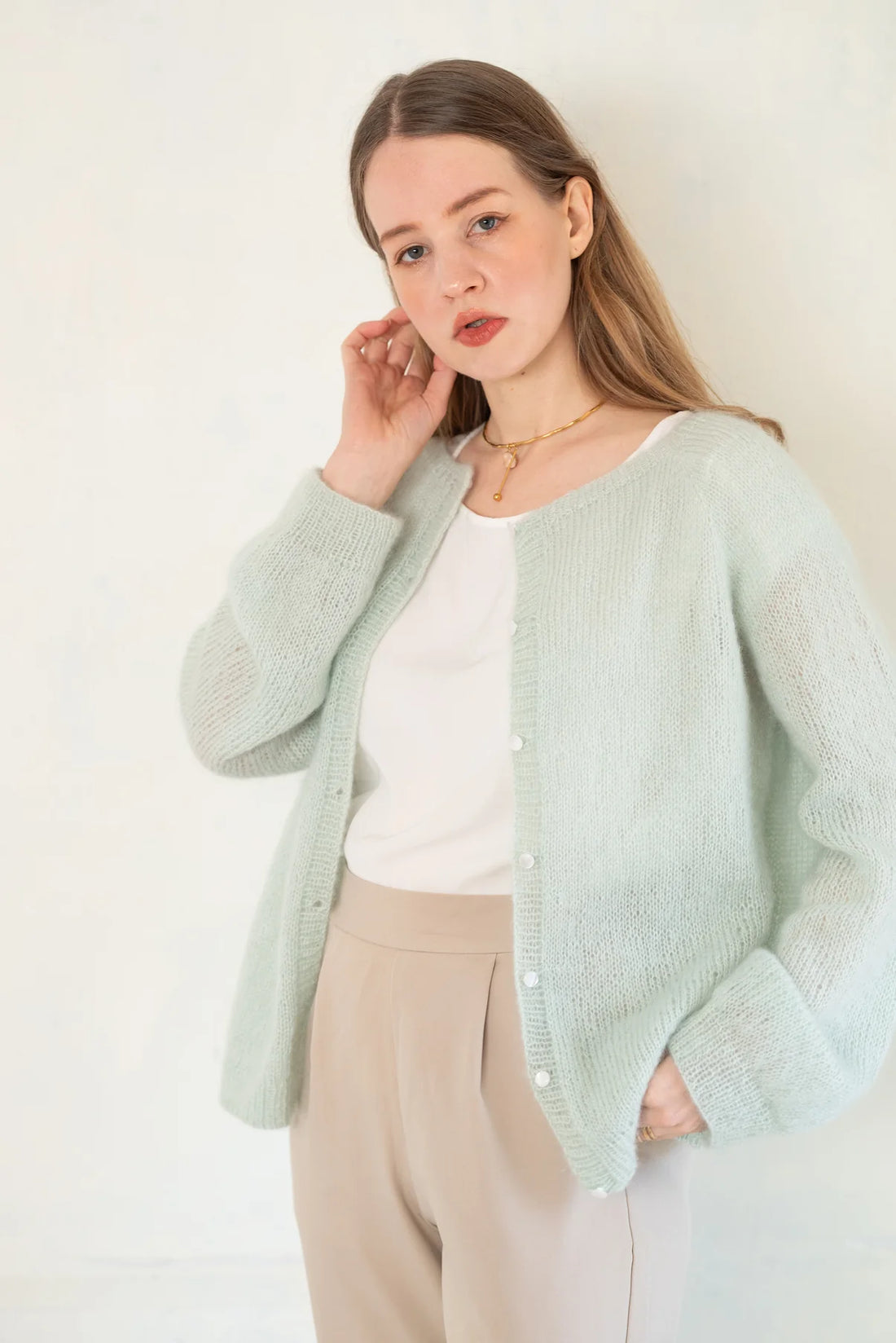 Kit de tricot - Ludivine Cardigan par Majo Garn (patron gratuit)