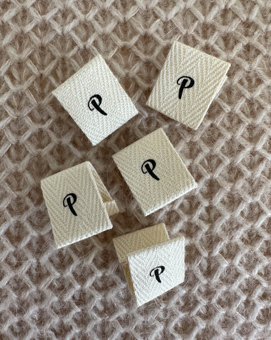 ÉTIQUETTE PLIÉE &quot;P&quot; 5 PCS.