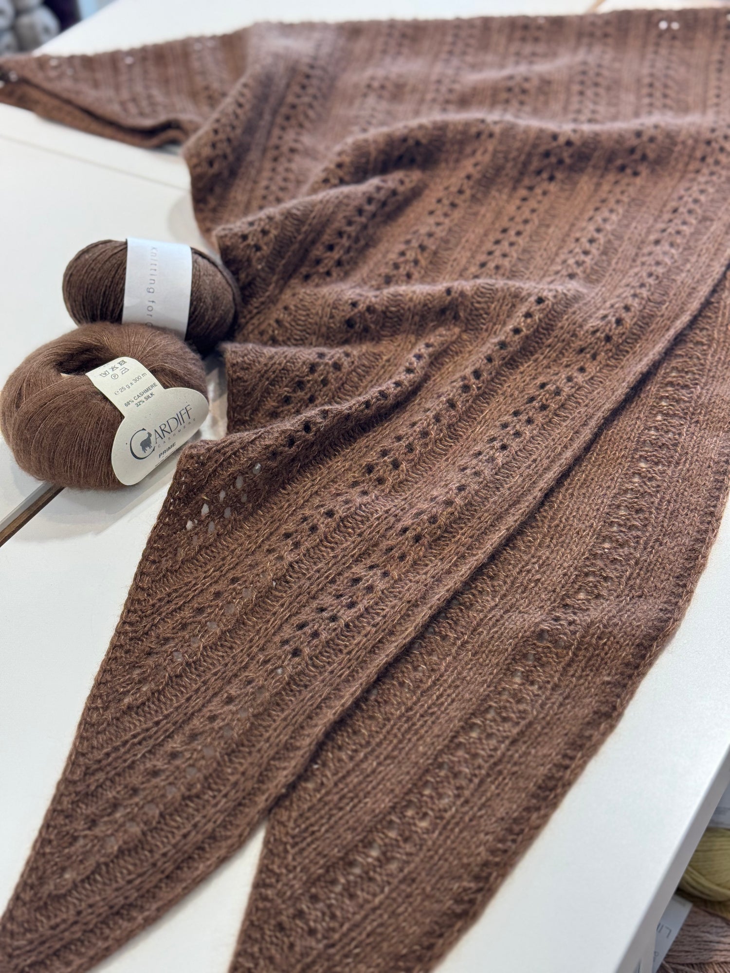 Kit de tricot - Châle Harvest par Claudine Guerin (patron gratuit)
