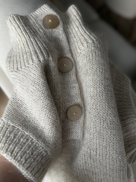 Kit de tricot - Mistfall Vest par Natalja Ledvanova