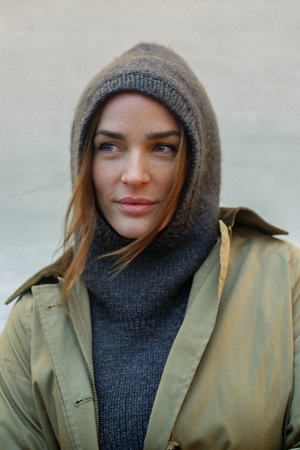 Kit de tricot - Winter Hood par Knitting For Olive