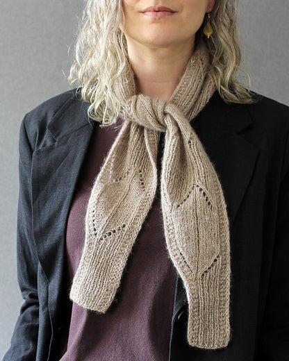 Kit de tricot - Pinecone Scarf par Lisa Hannes