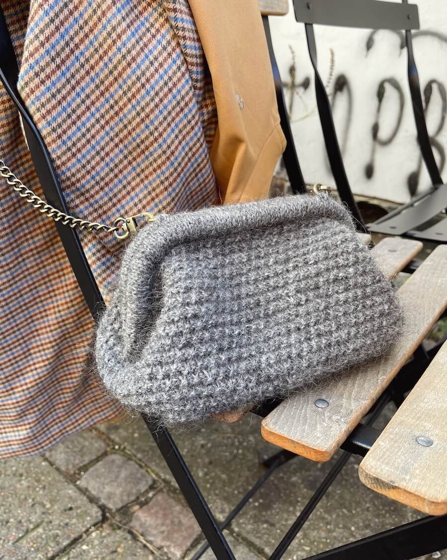 Patron &quot;Winter Clutch&quot; - PetiteKnit