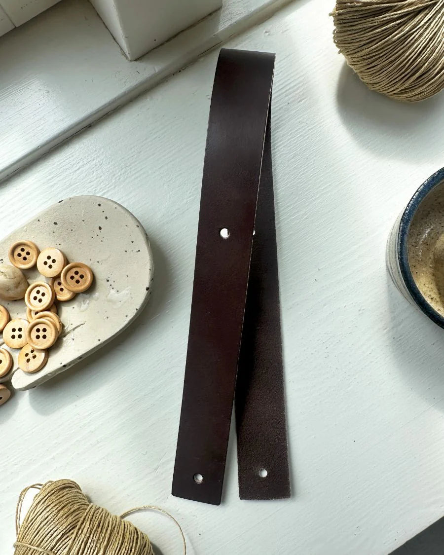 Leather strap for Juno Bag - Dark brown - Lanière en cuir pour le sac Juno Petiteknit