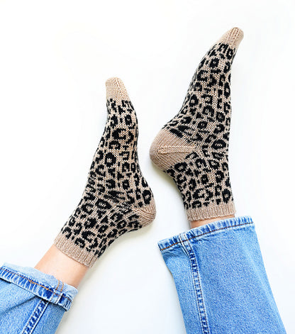 Kit de tricot - The Leopard Socks par Summer Lee