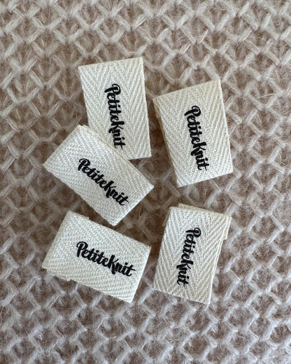 Étiquette pliée &quot;PetiteKnit&quot; en paquet de 5 - PetiteKnit