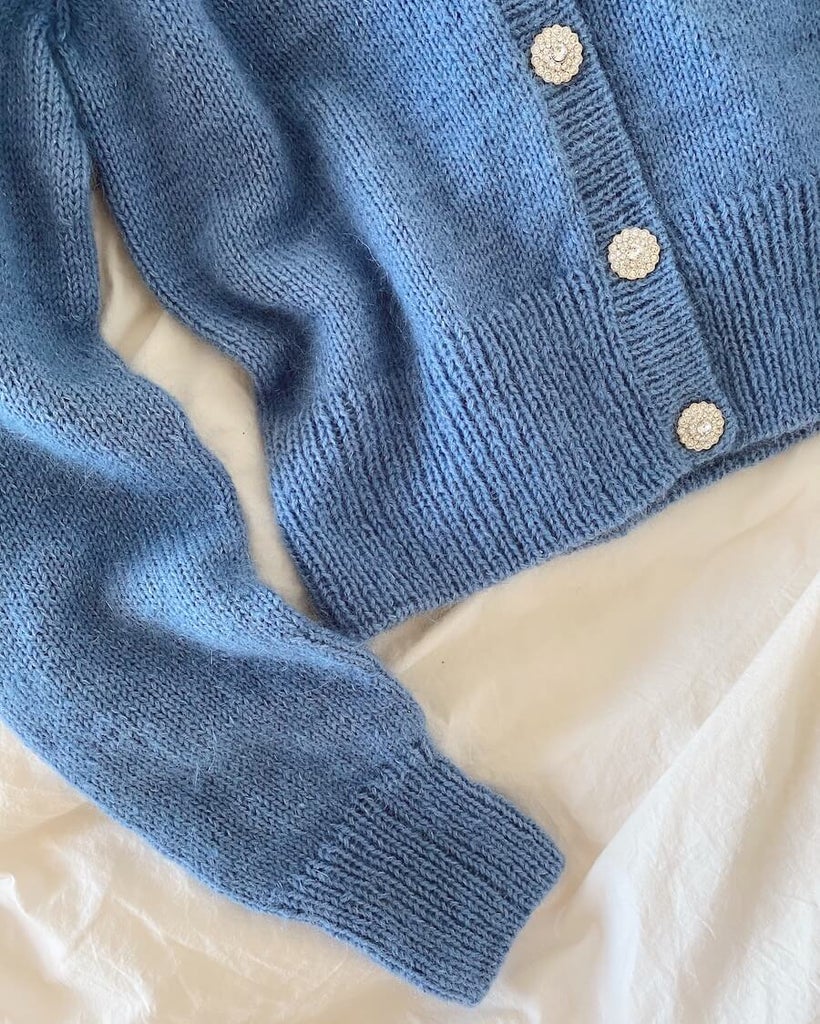 Patron &quot;April Cardigan&quot; - PetiteKnit