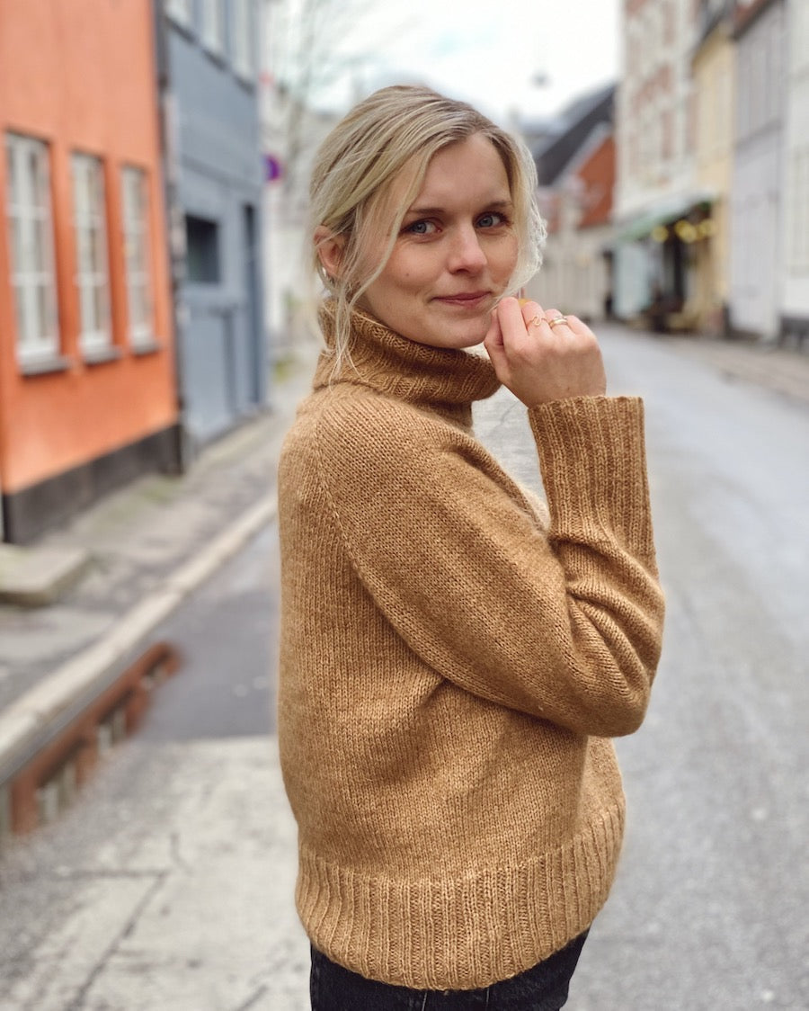 Patron &quot;Caramel Sweater&quot; - PetiteKnit