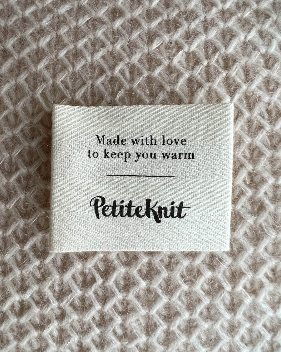 Étiquette &quot;Made with love to keep you warm &quot; - Petiteknit
